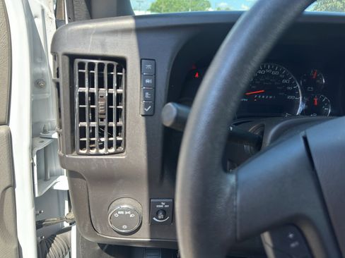 Used 2025 GMC Savana 2500 w/ Driver Convenience Package RWD image 19