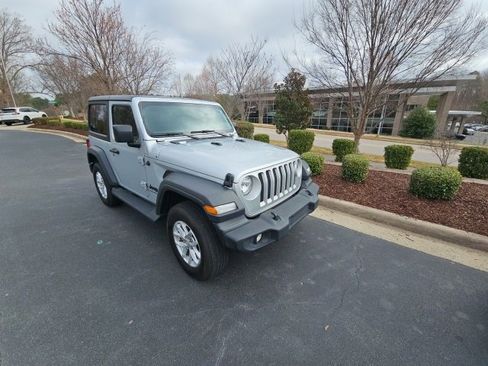 Used 2023 Jeep Wrangler Sport S image 8