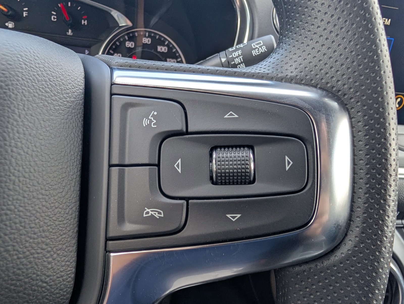 New 2026 Chevrolet Blazer LT w/ Convenience Package FWD image 16