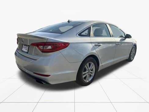 Used 2015 Hyundai Sonata SE w/ Option Group 09 image 9