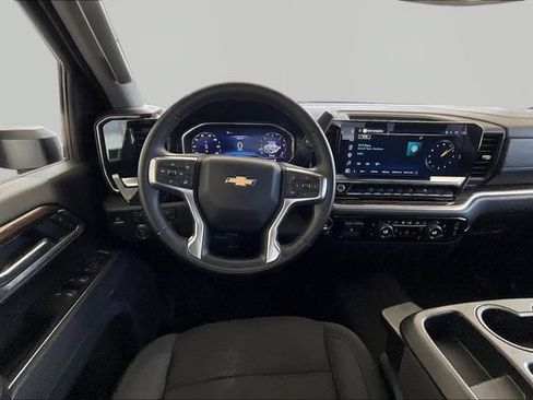 Used 2025 Chevrolet Silverado 3500 LT w/ Convenience Package AWD/4WD image 8