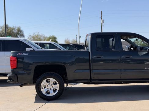 Used 2017 Chevrolet Silverado 1500 LT w/ All Star Edition AWD/4WD image 4