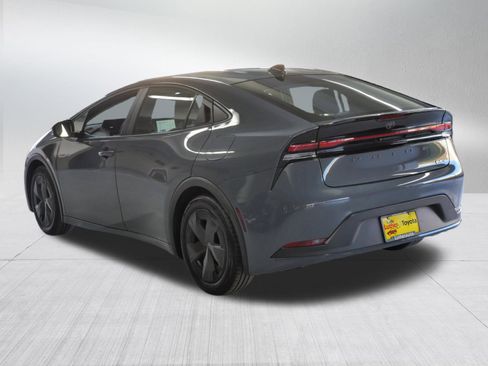 Certified 2025 Toyota Prius LE image 6