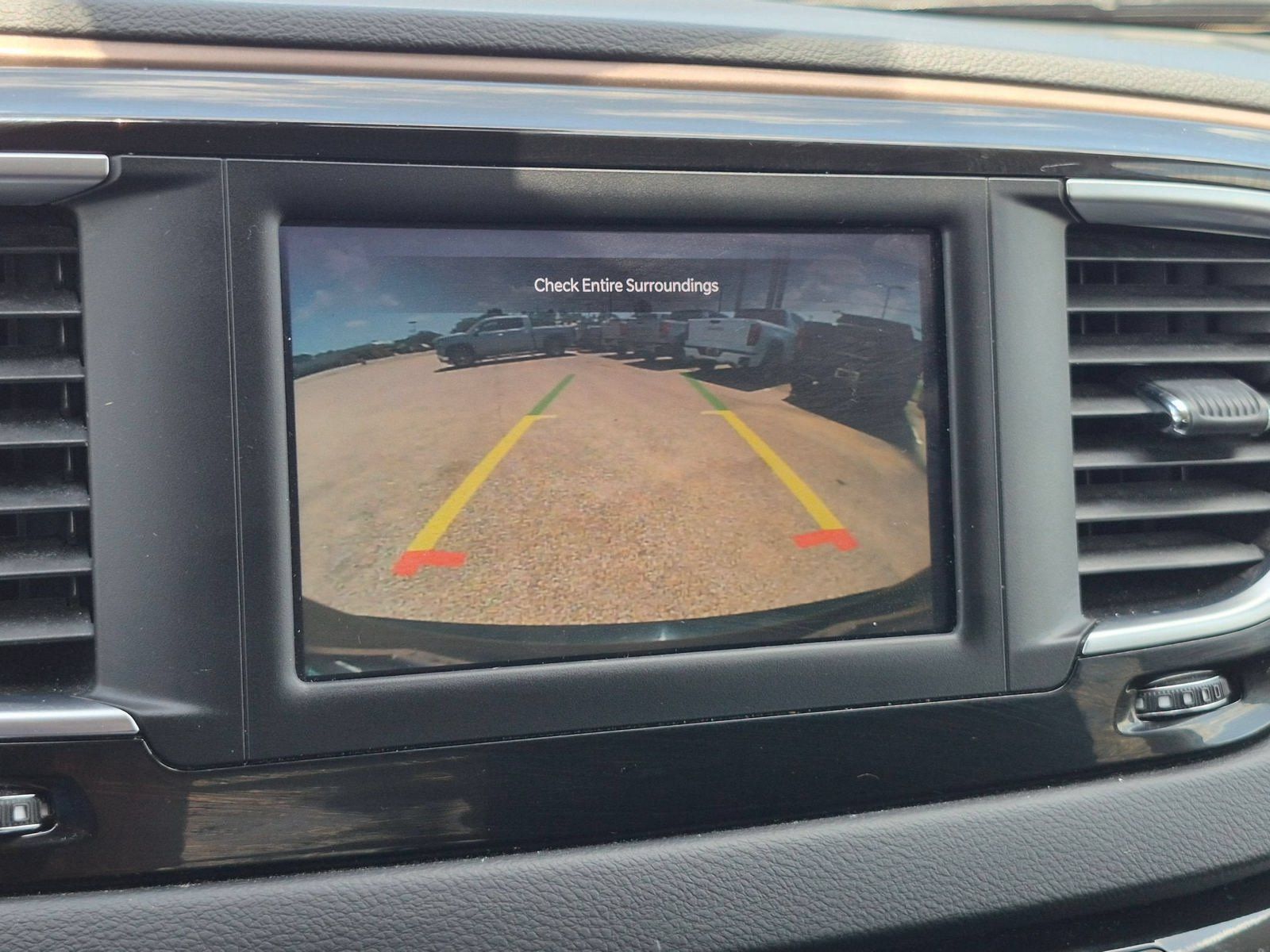 Used 2023 Chrysler Voyager LX FWD image 19