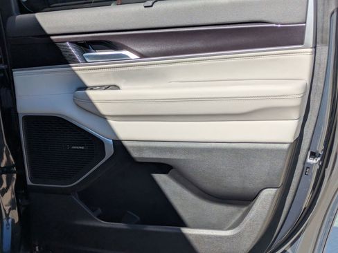 Used 2022 Jeep Wagoneer Series I w/ Convenience Group I image 27