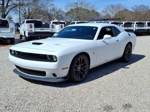 Used 2021 Dodge Challenger R/T Scat Pack image 3