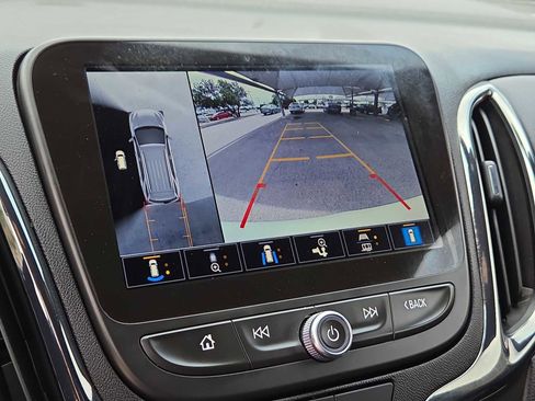 Used 2024 Chevrolet Equinox RS FWD image 24