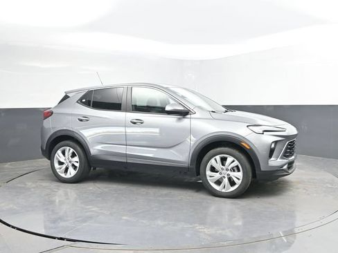 Used 2025 Buick Encore GX Preferred AWD/4WD image 5
