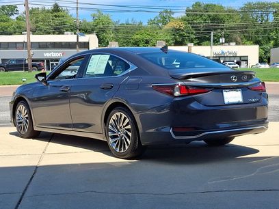 Certified 2025 Lexus ES 300h w/ Luxury Package