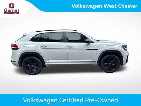 Certified 2023 Volkswagen Atlas Cross Sport SEL R-Line AWD/4WD image 7