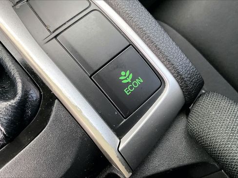 Used 2020 Honda Civic LX image 30