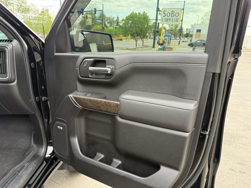 Used 2019 GMC Sierra 1500 Denali w/ Technology Package AWD/4WD image 17