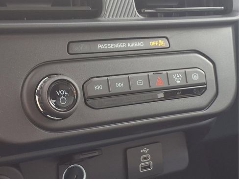 New 2026 Ford Maverick XLT w/ XLT Luxury Package image 9