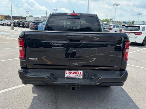 New 2026 RAM 1500 Express AWD/4WD image 4