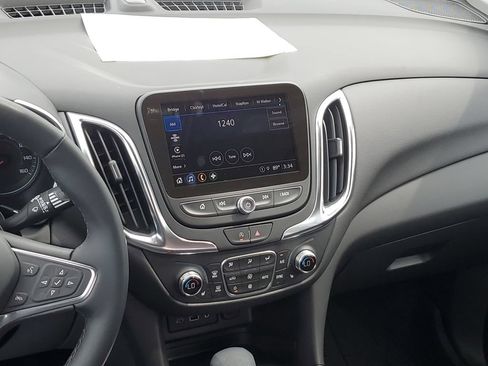 Used 2024 Chevrolet Equinox LT AWD/4WD image 27