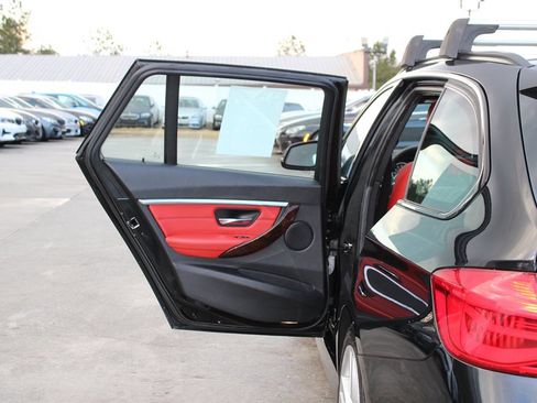 Used 2016 BMW 328d xDrive 328d xDrive image 37