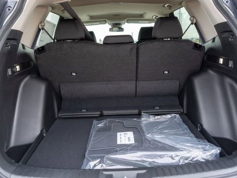 Used 2025 Honda CR-V EX image 11
