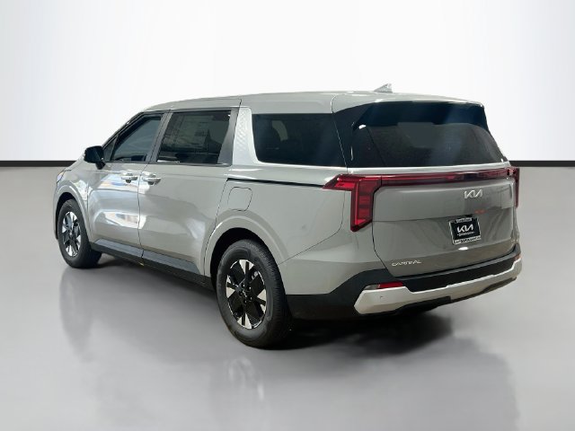 New 2027 Kia Carnival LXS FWD image 5