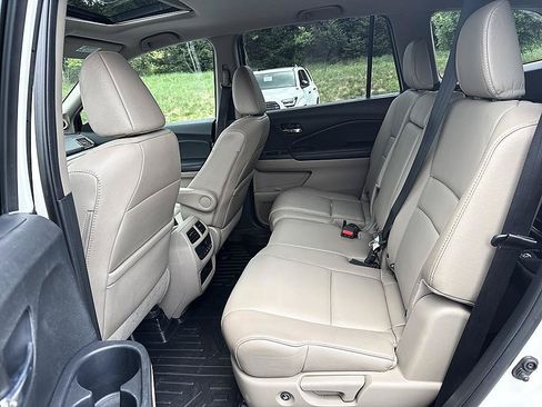 Used 2016 Honda Pilot EX-L image 10