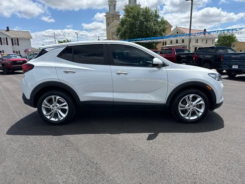 Used 2020 Buick Encore GX Preferred w/ Cold Weather Comfort Package FWD image 4