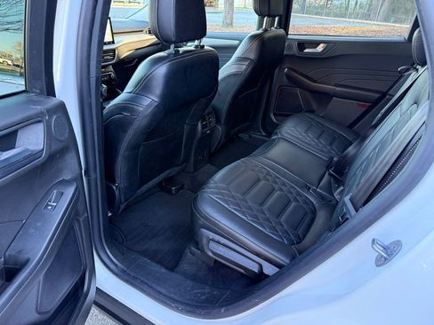 Used 2024 Ford Escape Platinum w/ Premium Technology Package image 15