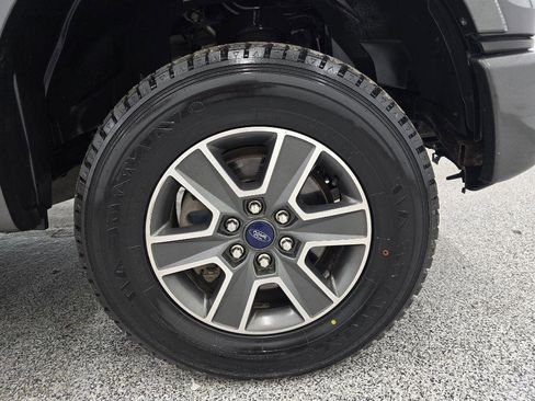 Used 2015 Ford F150 Lariat w/ Equipment Group 502A Luxury AWD/4WD image 34