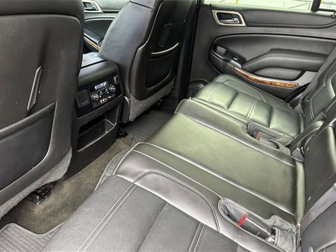 Used 2015 GMC Yukon Denali w/ Premium Package image 12