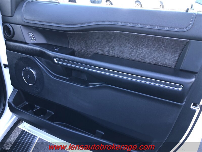 Used 2018 Ford Expedition Max Limited RWD image 23