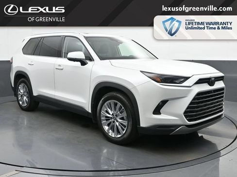 Used 2025 Toyota Grand Highlander AWD image 1