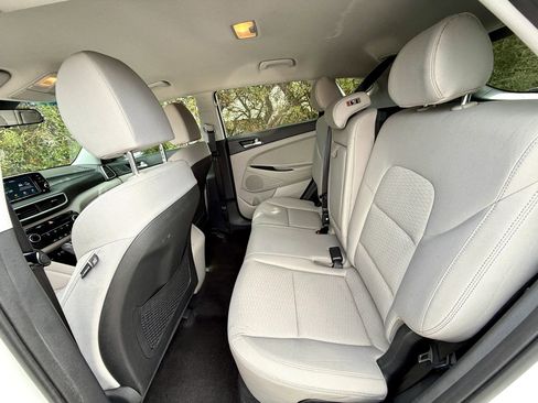 Used 2019 Hyundai Tucson SE image 40