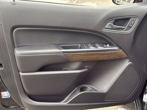 Used 2019 GMC Canyon Denali image 10