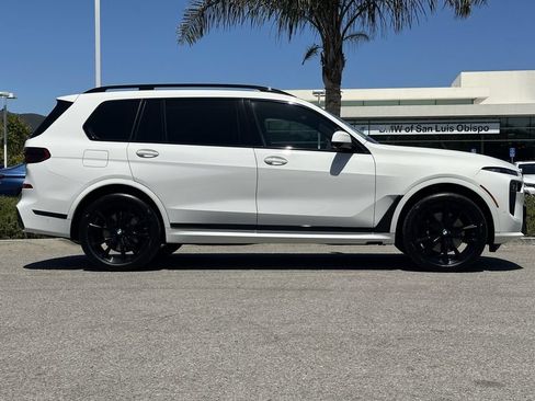 Used 2024 BMW X7 xDrive40i w/ M Sport Package AWD/4WD image 2