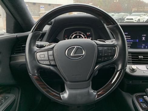 Used 2018 Lexus LS 500 AWD image 18