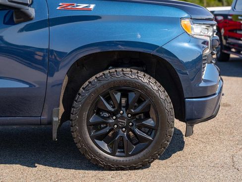 Used 2023 Chevrolet Silverado 1500 RST AWD/4WD image 9