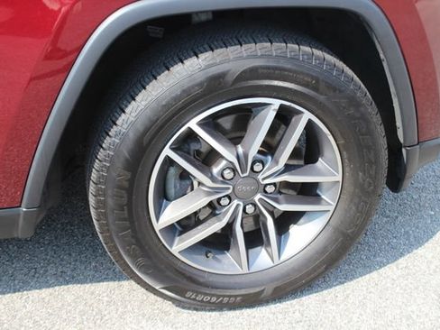 Used 2021 Jeep Grand Cherokee Limited AWD/4WD image 36