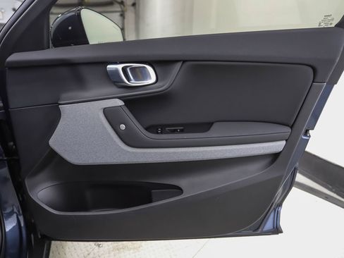 Used 2022 Polestar Polestar 2 w/ Performance Package AWD/4WD image 29