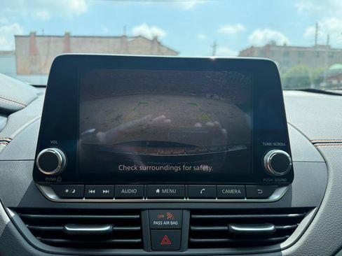 Used 2019 Nissan Altima 2.5 SR w/ SR Premium Package FWD image 11