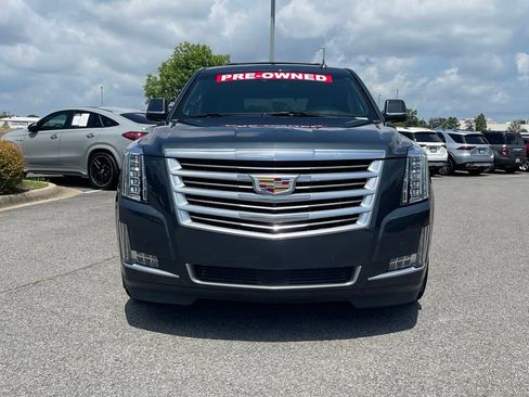 Used 2020 Cadillac Escalade Platinum AWD/4WD image 2