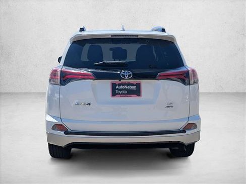 Used 2016 Toyota RAV4 SE AWD/4WD image 6
