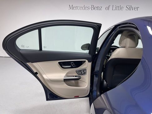 Used 2025 Mercedes-Benz C 300 4MATIC Sedan image 23