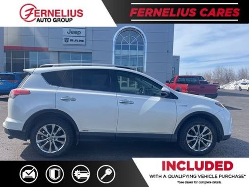 Used 2018 Toyota RAV4 Limited image 6