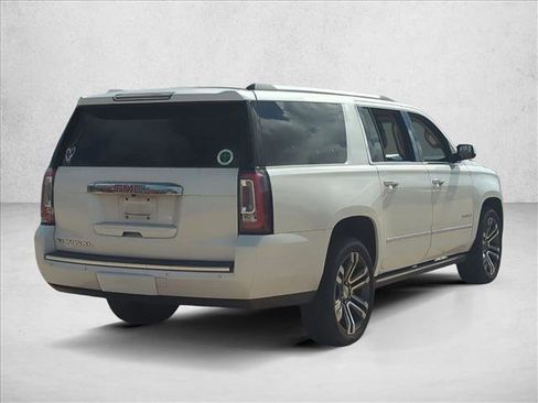 Used 2019 GMC Yukon XL Denali w/ Denali Ultimate Package image 5