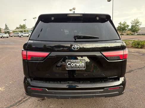 Used 2025 Toyota Sequoia SR5 image 10