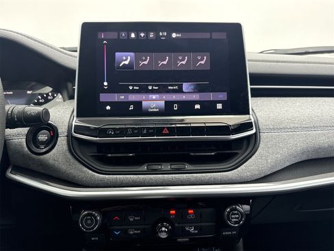 Used 2024 Jeep Compass Sport image 24