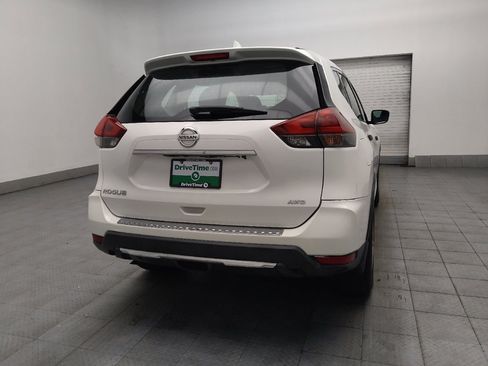 Used 2018 Nissan Rogue S AWD/4WD image 7