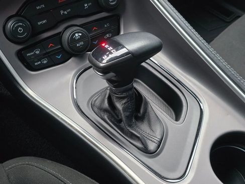 Used 2022 Dodge Challenger GT image 35