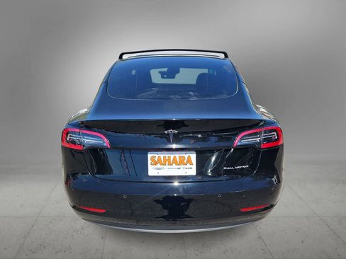 Used 2022 Tesla Model 3 Long Range image 8
