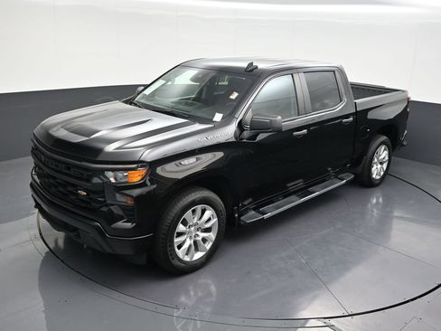 Used 2024 Chevrolet Silverado 1500 Custom image 14