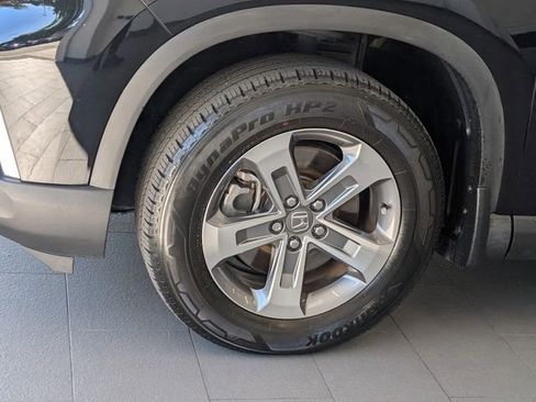 Used 2023 Honda Pilot EX-L image 4