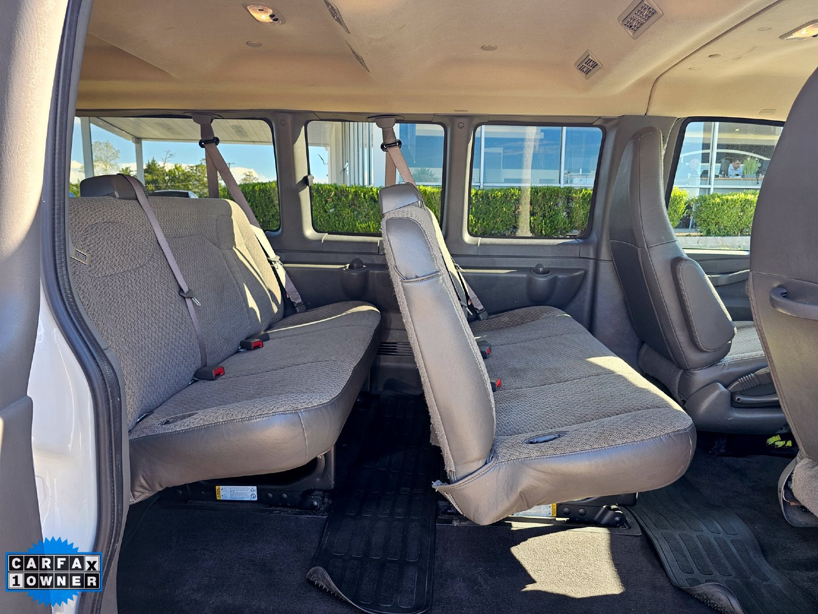 Used 2025 Chevrolet Express 3500 LT w/ LT Preferred Equipment Group RWD image 27